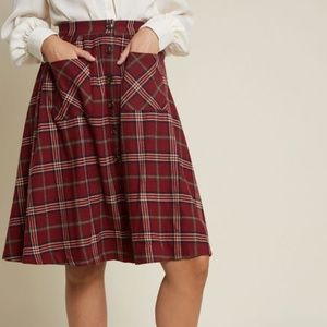 Encouraging Outlook Flannel Skirt in Red Plaid S